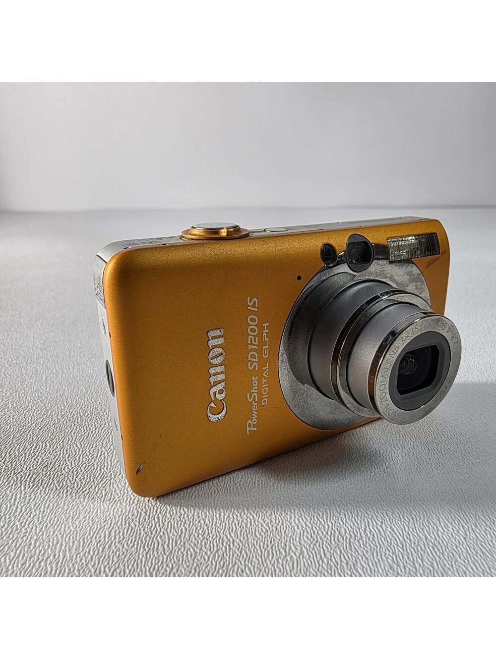 Canon PowerShot SD1200 IS 10.0 MP Compact Digital Camera No Battery Lens Error